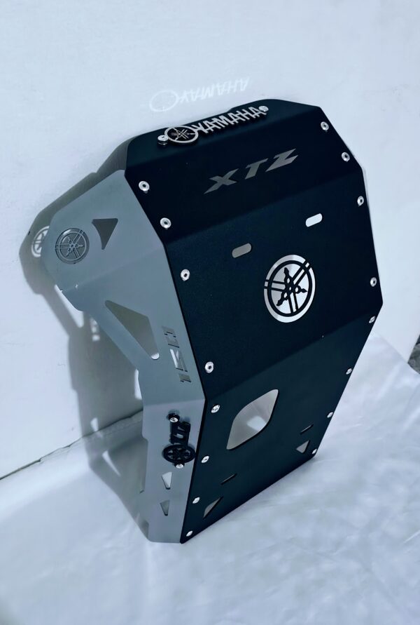Pechera XTZ150 Negra - Imagen 3